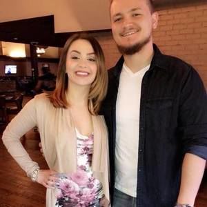 Meet your Posher, Azra